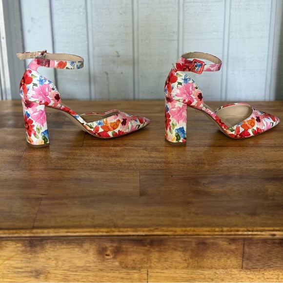 Alex Marie Floral Heels - Picture 7 of 8